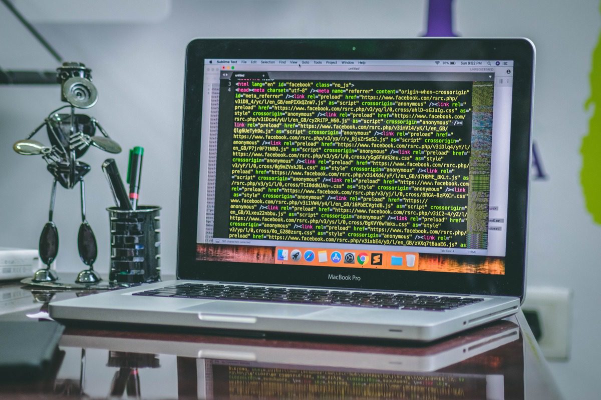 Tworzenie oprogramowania na różnych poziomach zaawansowania Algorytmy programistyczne najczęściej - projektowanie zaawansowanych systemów
